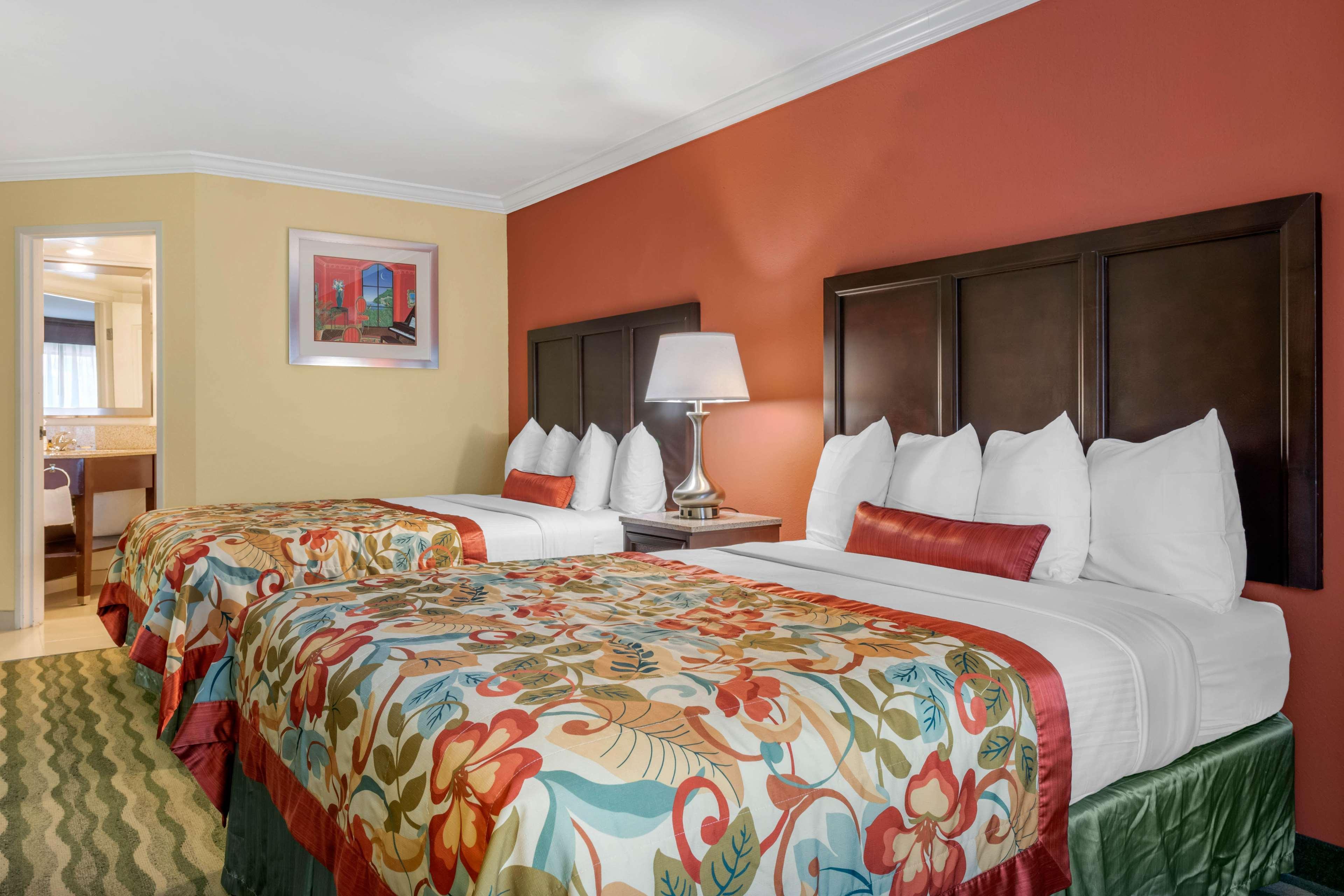 Best Western Plus Palm Beach Gardens Hotel & Suites And Conference Ct Exterior photo