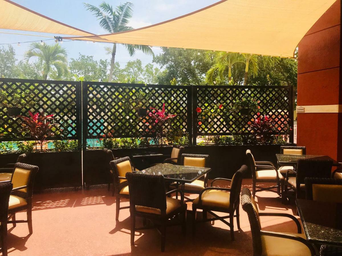 Best Western Plus Palm Beach Gardens Hotel & Suites And Conference Ct Exterior photo